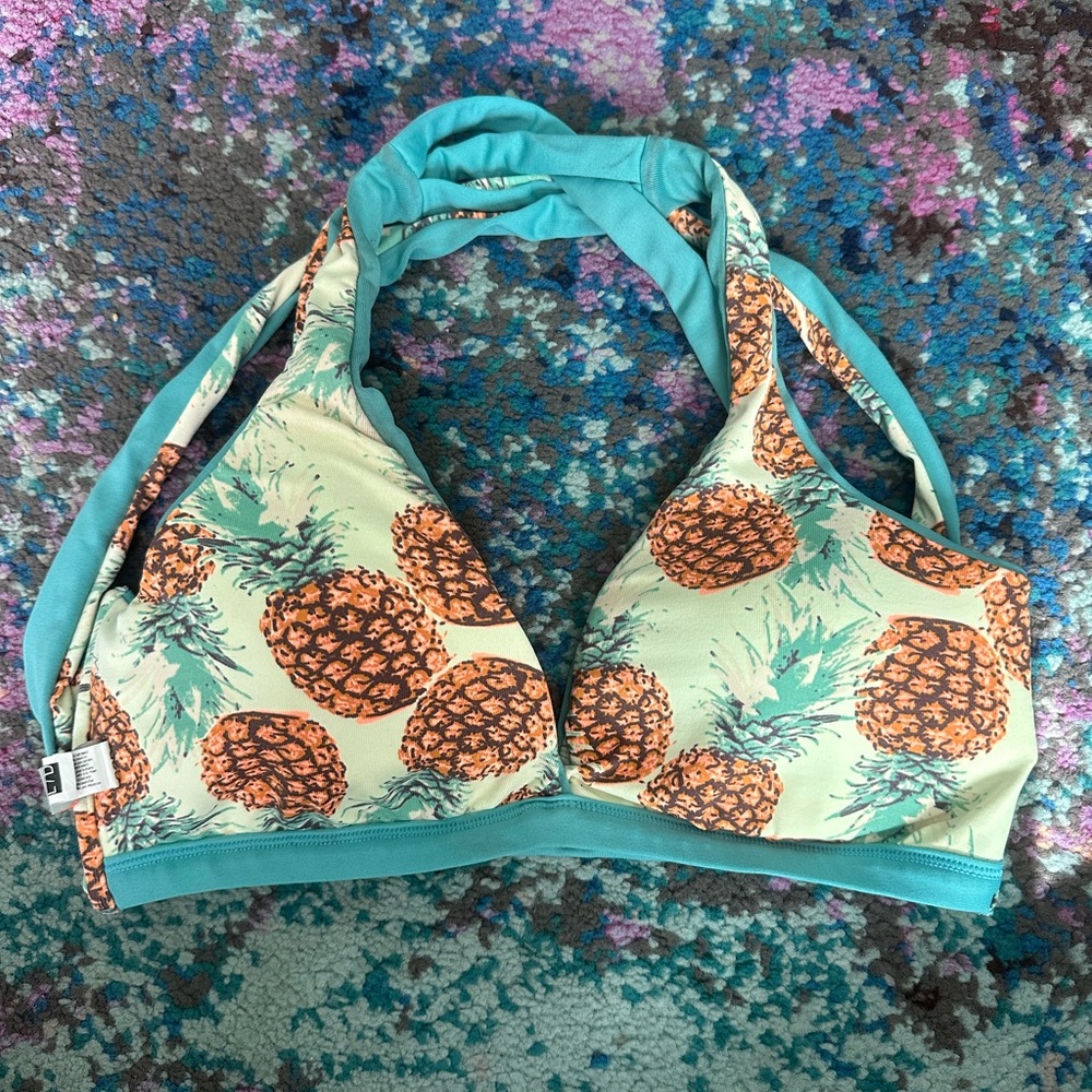 🍍Maaji Pineapple Halter Bikini Top🍍